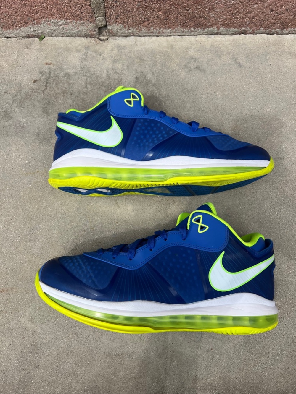 Nike Men's Blue and Neon Yellow Athletic Sneakers